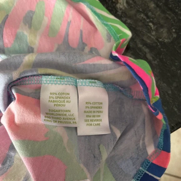 Lilly Pulitzer Vibrant Pink and Blue V-Neck Tee - Picture 4 of 4